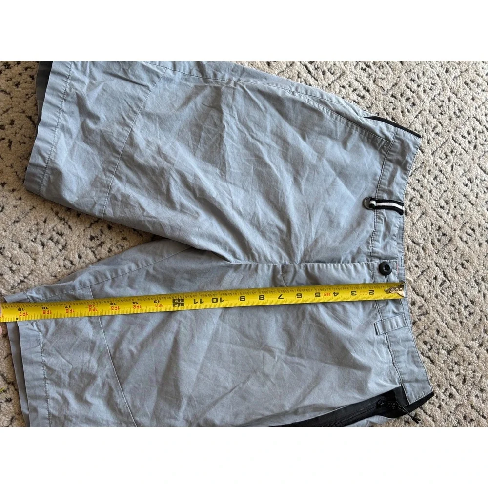 Nike Mens Grey Utility Cargo‎ Shorts Size 30 Zip Pockets D-Ring Hiking Casual